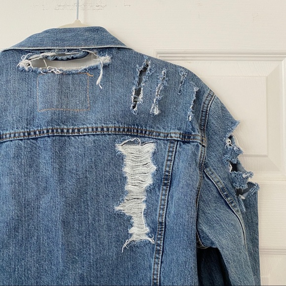 LEVIS Super Distressed Denim Jacket - Picture 7 of 8